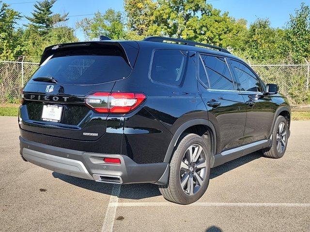 used 2025 Honda Pilot car, priced at $45,998