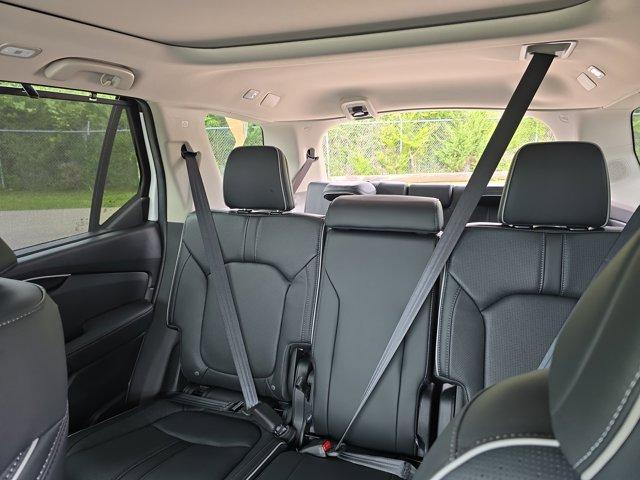 new 2025 Honda Pilot car, priced at $55,715