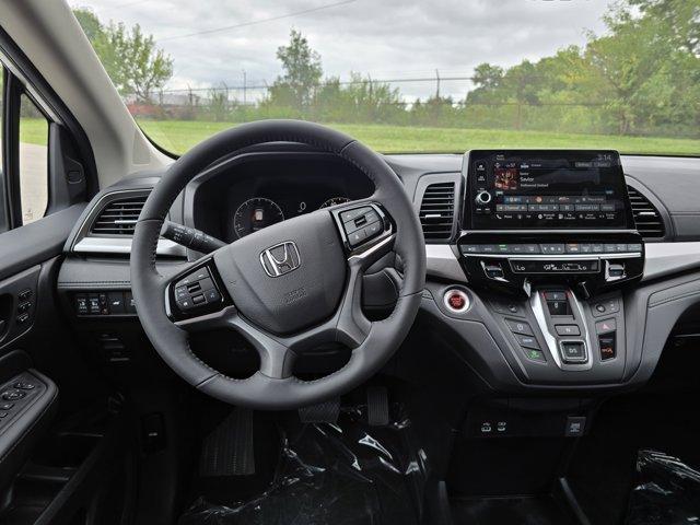 new 2026 Honda Odyssey car, priced at $44,140