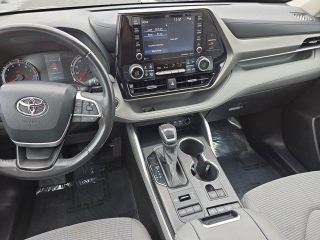 used 2022 Toyota Highlander car, priced at $28,989