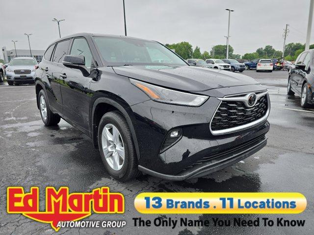 used 2022 Toyota Highlander car, priced at $28,989