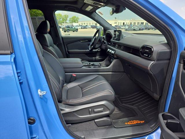 new 2025 Honda Pilot car, priced at $49,385