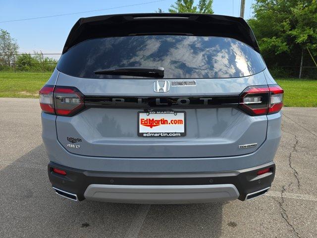 new 2025 Honda Pilot car, priced at $51,405