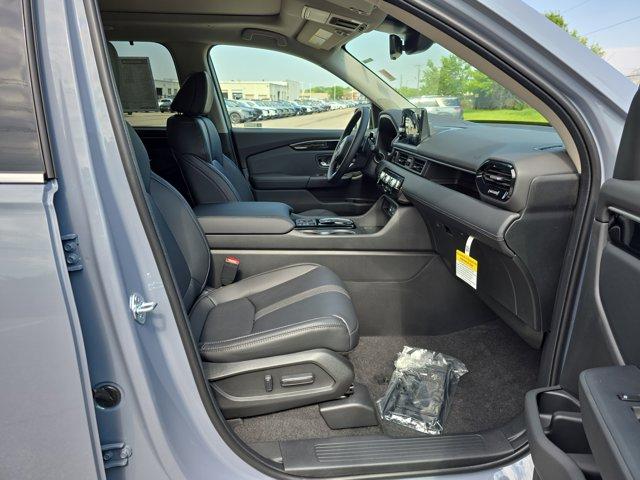 new 2025 Honda Pilot car, priced at $51,405