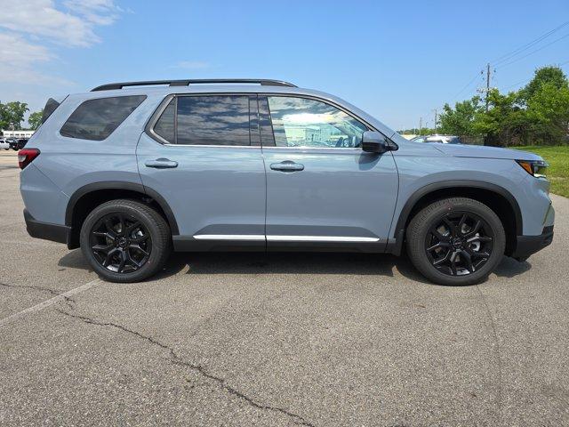 new 2025 Honda Pilot car, priced at $51,405