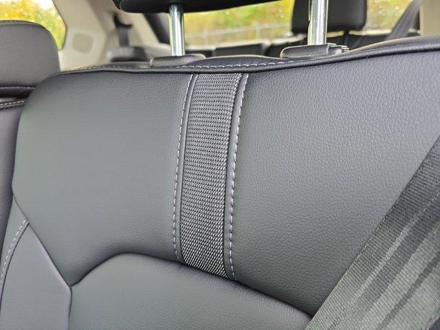 new 2025 Honda Pilot car, priced at $50,450