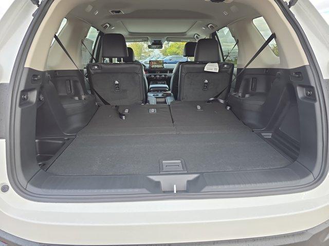 new 2025 Honda Pilot car, priced at $50,450