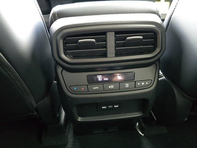 new 2025 Honda Pilot car, priced at $50,450