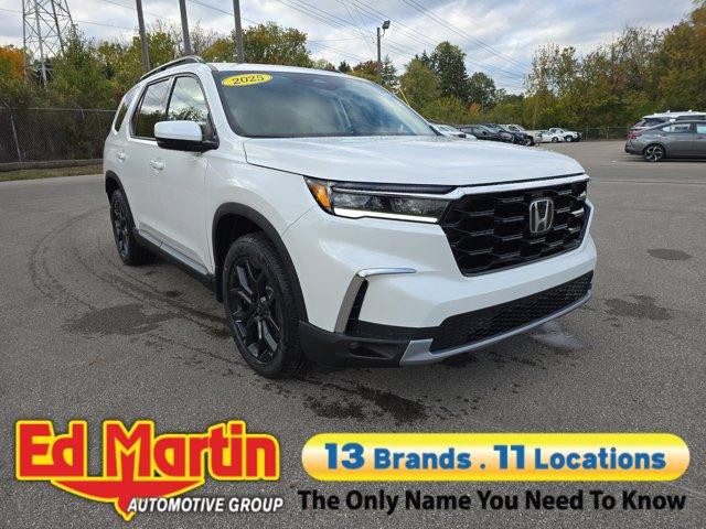 new 2025 Honda Pilot car, priced at $50,450