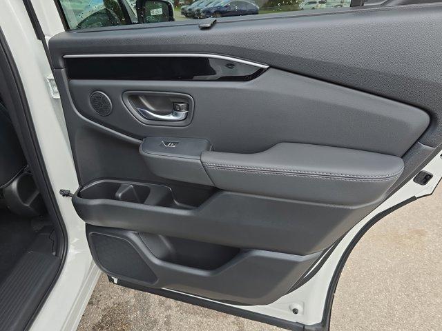 new 2025 Honda Pilot car, priced at $50,450
