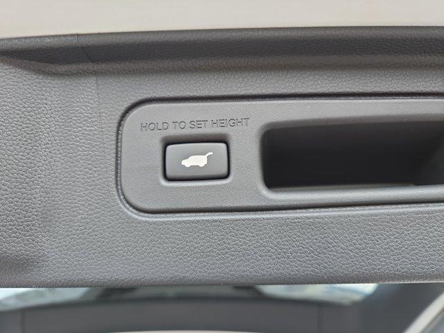 new 2025 Honda Pilot car, priced at $50,450