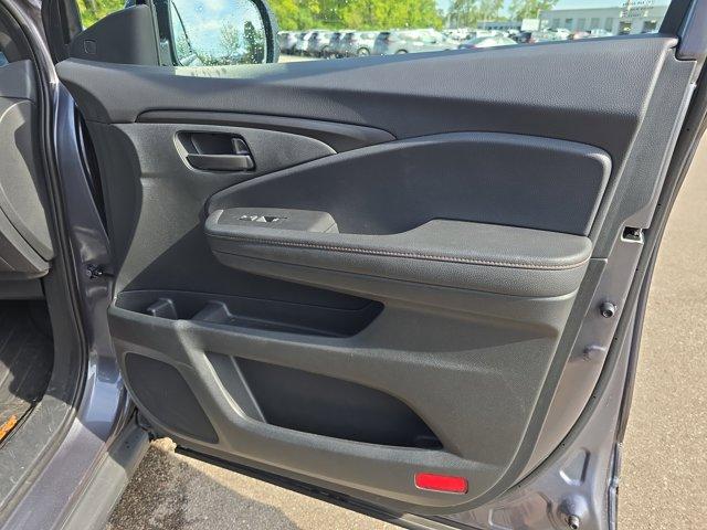 used 2025 Honda Ridgeline car, priced at $41,000