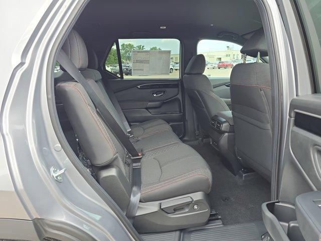 new 2025 Honda Pilot car, priced at $41,750