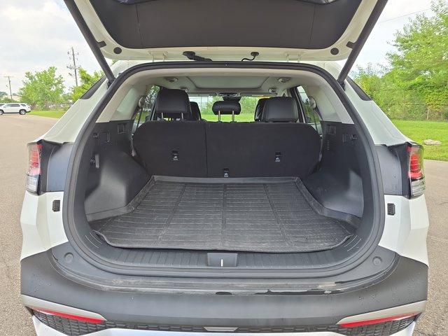 used 2024 Kia Sportage Hybrid car, priced at $30,000