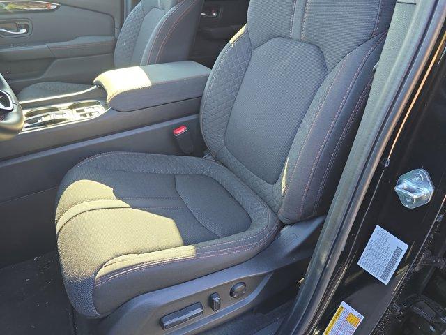 used 2025 Honda Pilot car, priced at $39,900