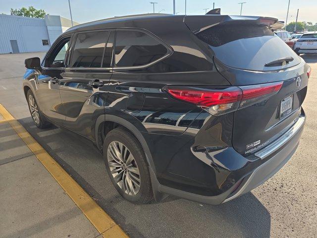 used 2020 Toyota Highlander car, priced at $29,738