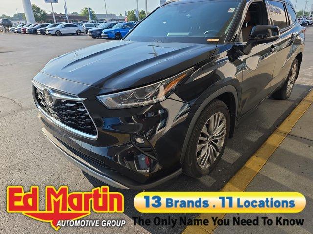 used 2020 Toyota Highlander car, priced at $29,749
