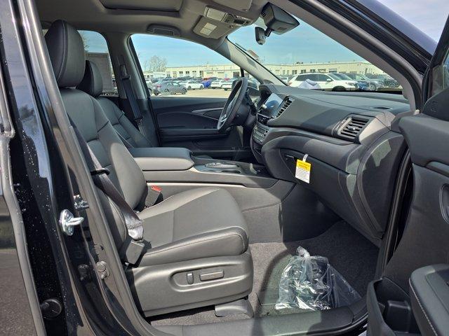 new 2025 Honda Ridgeline car, priced at $43,580