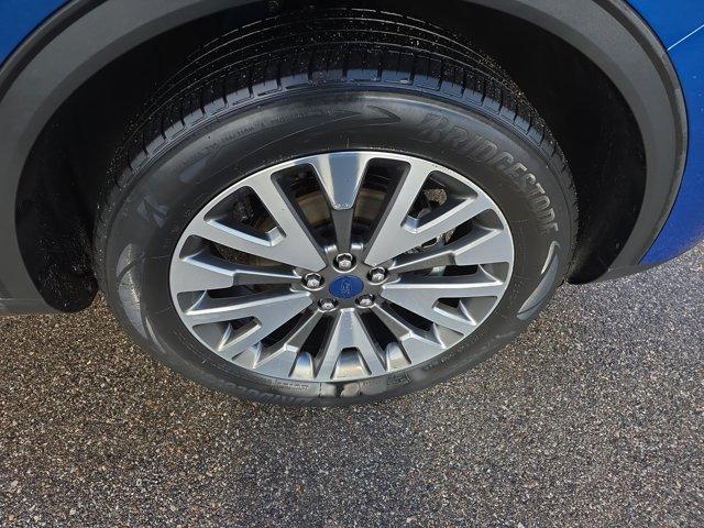used 2022 Ford Escape car, priced at $25,715