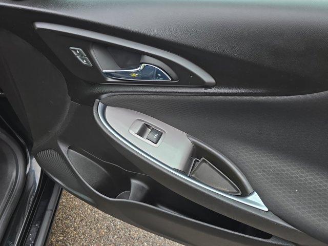 used 2018 Chevrolet Malibu car, priced at $13,750