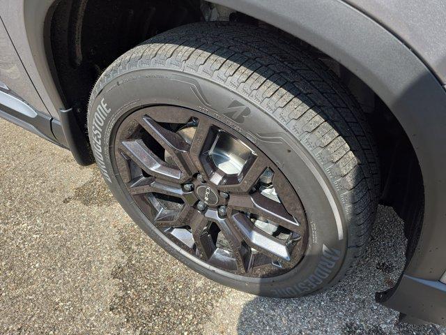 new 2025 Honda Pilot car, priced at $50,250