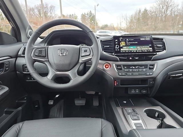 new 2025 Honda Ridgeline car, priced at $44,925