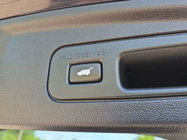 used 2024 Acura MDX car, priced at $47,989