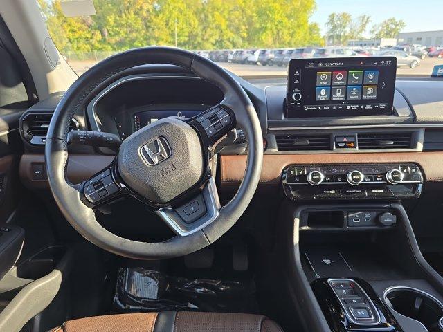used 2023 Honda Pilot car, priced at $41,100