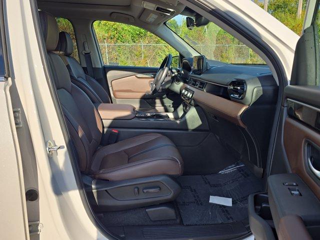 used 2023 Honda Pilot car, priced at $41,100