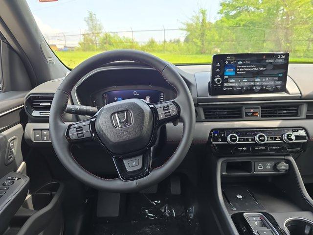 new 2025 Honda Pilot car, priced at $54,030