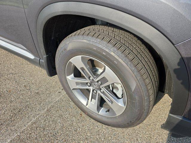 used 2025 Honda Pilot car, priced at $43,900