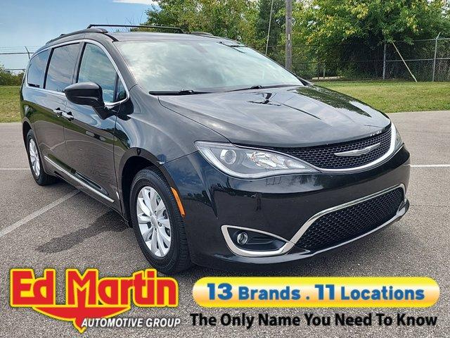 used 2017 Chrysler Pacifica car, priced at $10,988