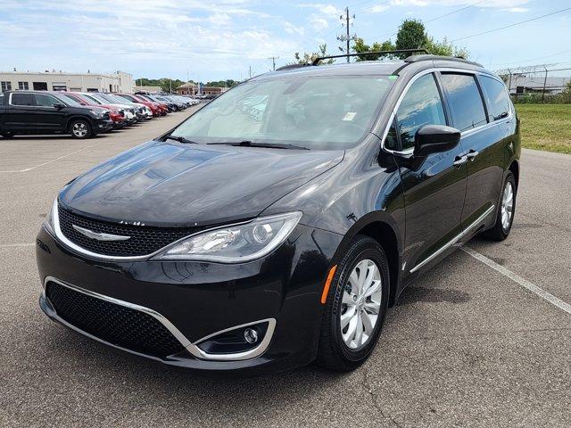 used 2017 Chrysler Pacifica car, priced at $10,988