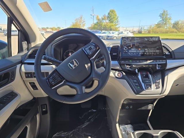 new 2026 Honda Odyssey car, priced at $43,685