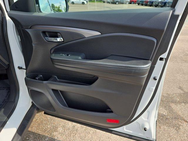 used 2022 Honda Pilot car, priced at $33,798