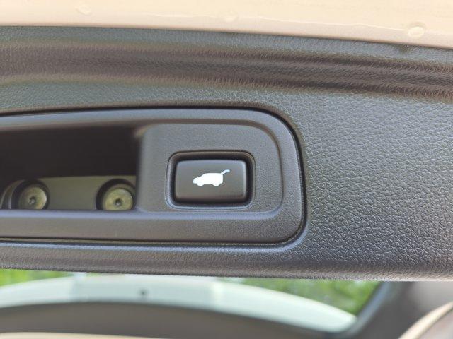used 2022 Honda Pilot car, priced at $33,798