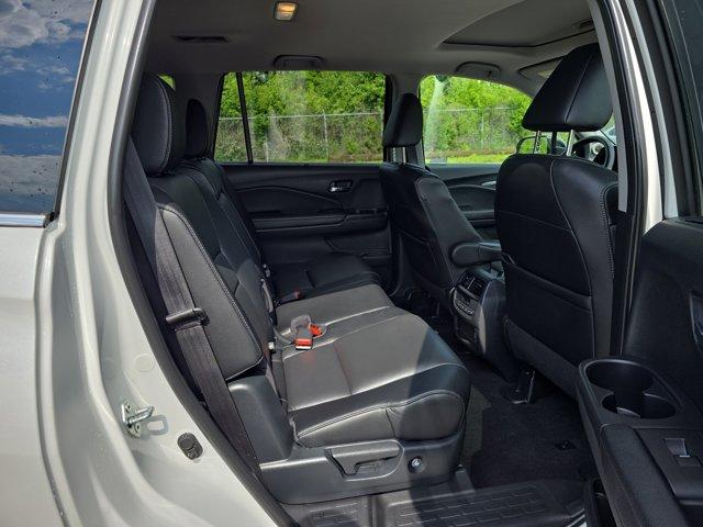 used 2022 Honda Pilot car, priced at $33,798