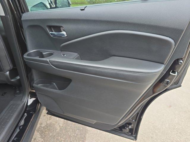 used 2022 Honda Pilot car, priced at $33,450