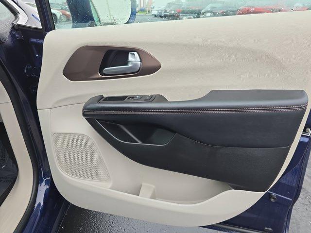 used 2017 Chrysler Pacifica car, priced at $9,898