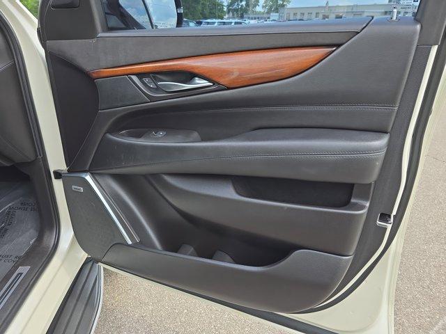 used 2015 Cadillac Escalade car, priced at $24,398