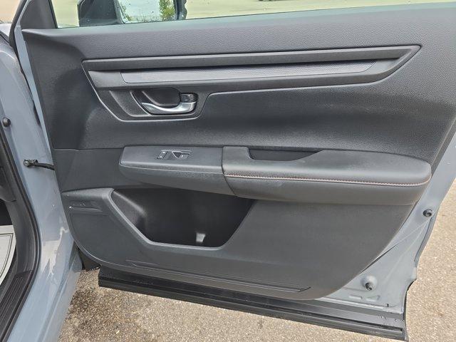 used 2025 Honda CR-V Hybrid car, priced at $32,900