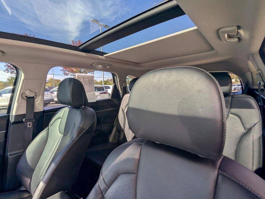 used 2023 Kia Sorento car, priced at $27,639