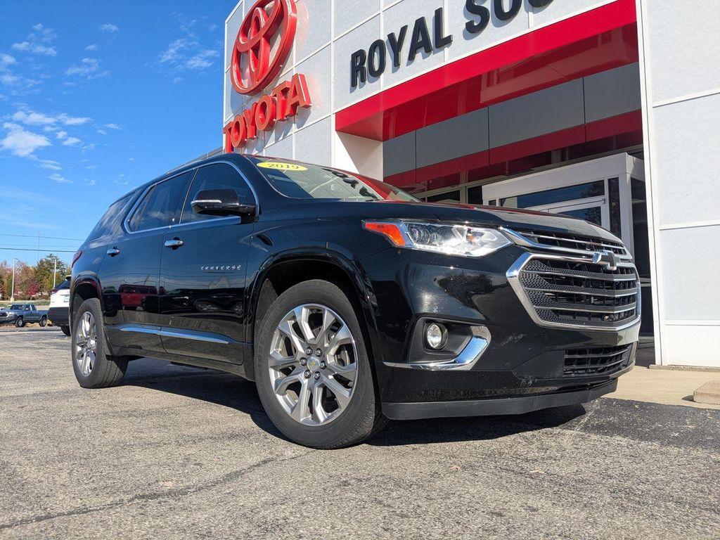 used 2019 Chevrolet Traverse car, priced at $19,422