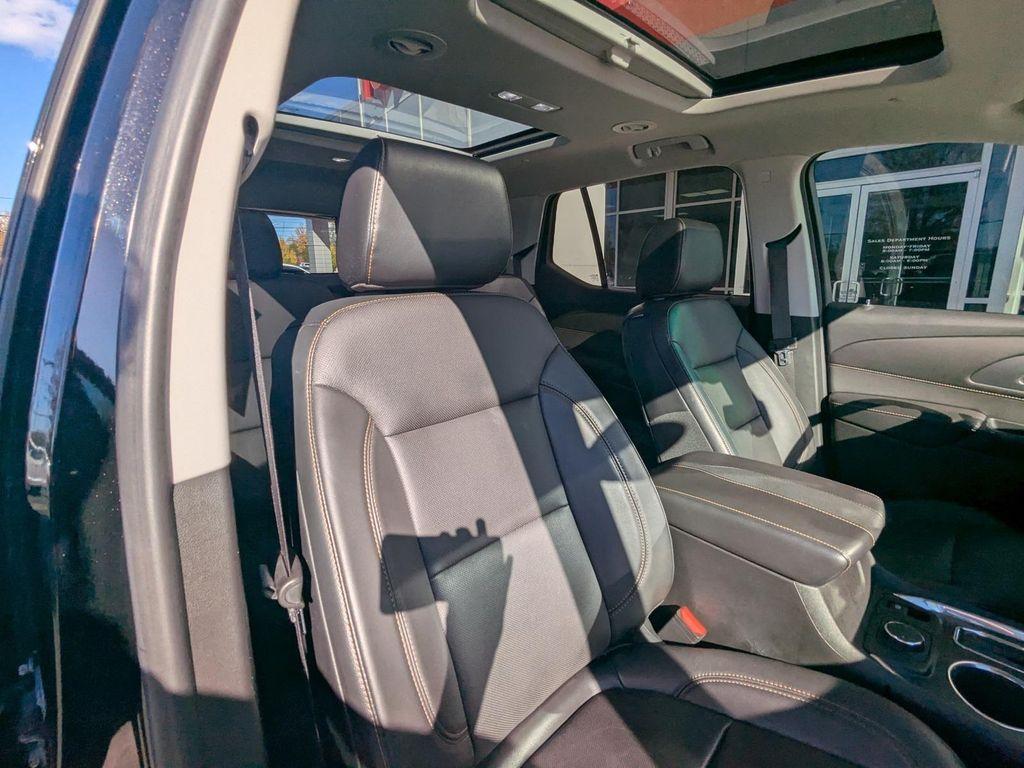 used 2019 Chevrolet Traverse car, priced at $19,422
