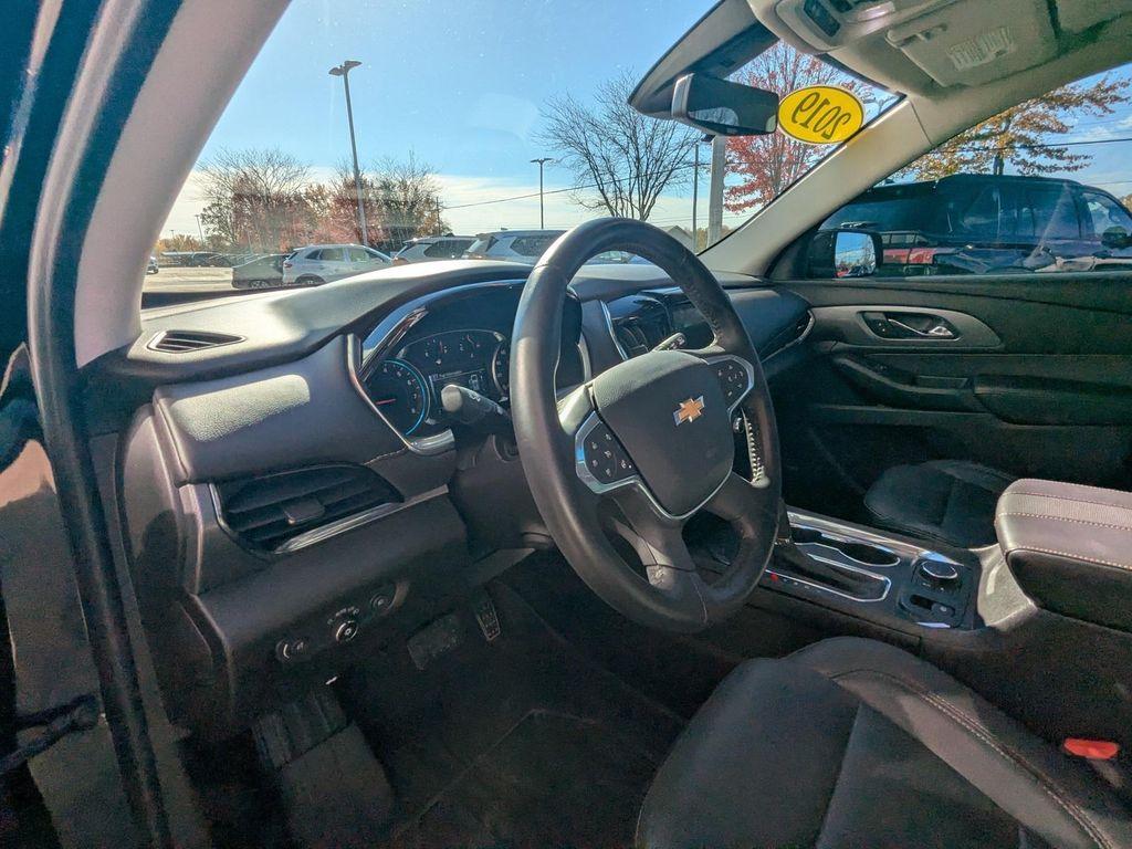 used 2019 Chevrolet Traverse car, priced at $19,422