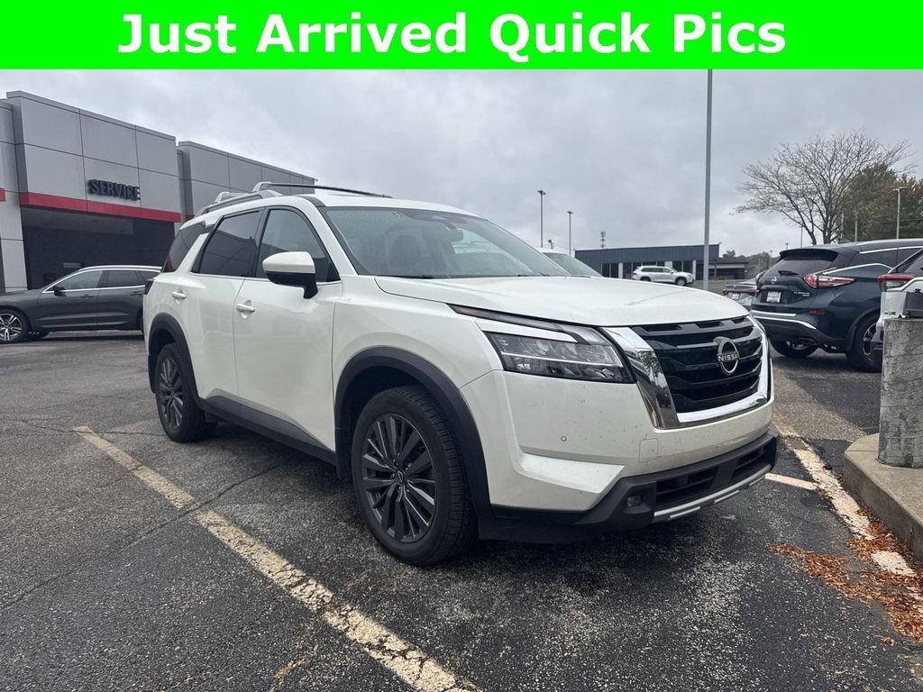 used 2022 Nissan Pathfinder car, priced at $27,999