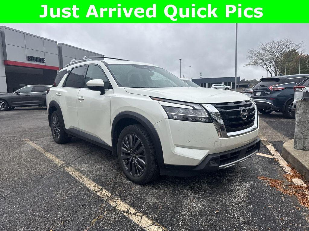 used 2022 Nissan Pathfinder car, priced at $27,999