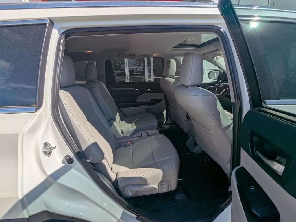 used 2019 Toyota Highlander car, priced at $29,999