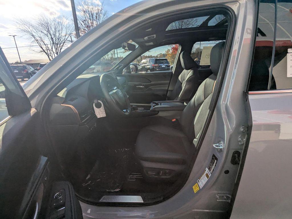 new 2026 Toyota Grand Highlander car, priced at $60,963