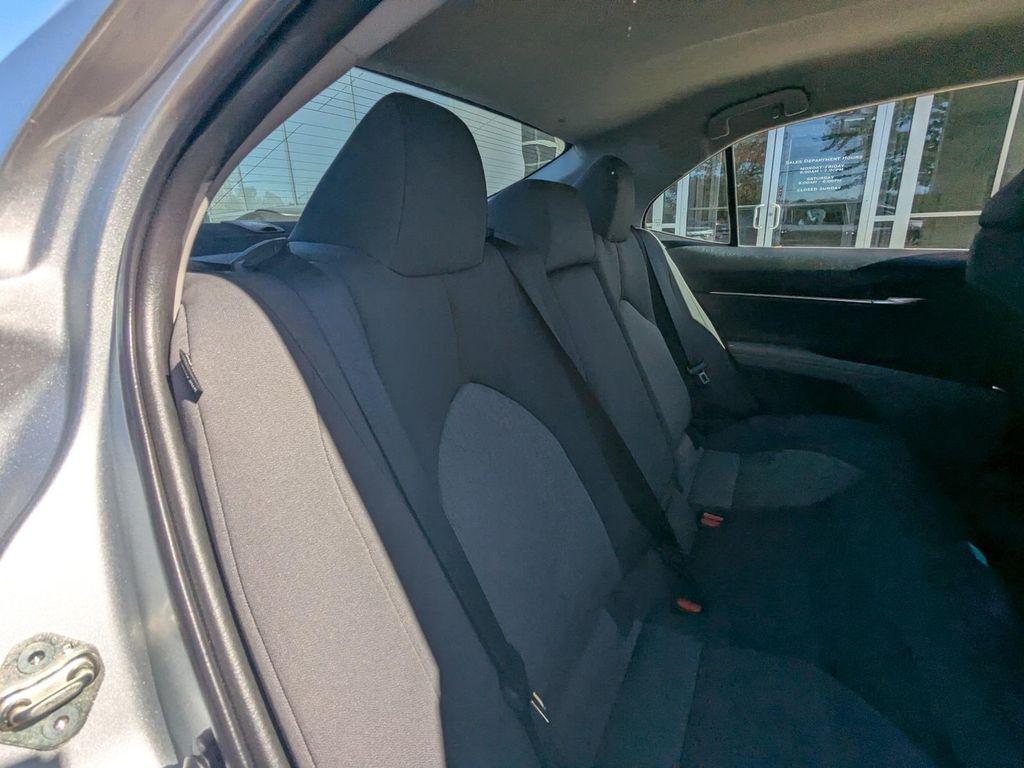 used 2018 Toyota Camry Hybrid car, priced at $15,999